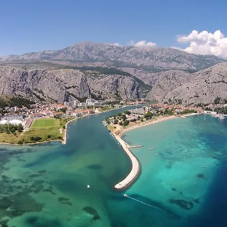 By The Sea - 15485 Daire Omiš